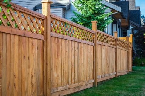 Clôture en bois pour jardin